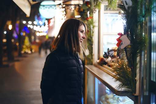 14 Best Holiday Shopping Destinations in Oklahoma!